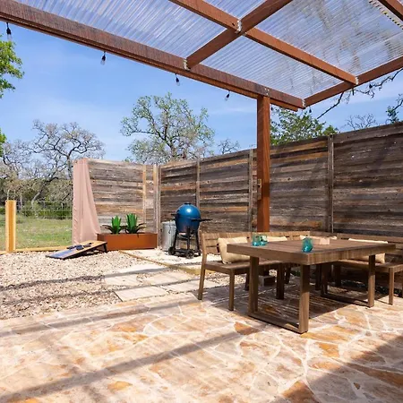 Romantic Tiny Luxury Retreat W Heated Pool, Sauna N Outdoor Shower In Wimberley 10 Acres